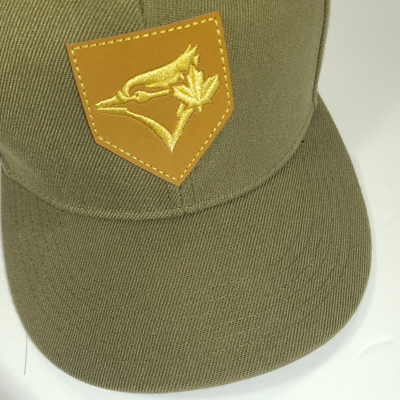 MLB Toronto Blue Jays Hat - Picture 6 of 11